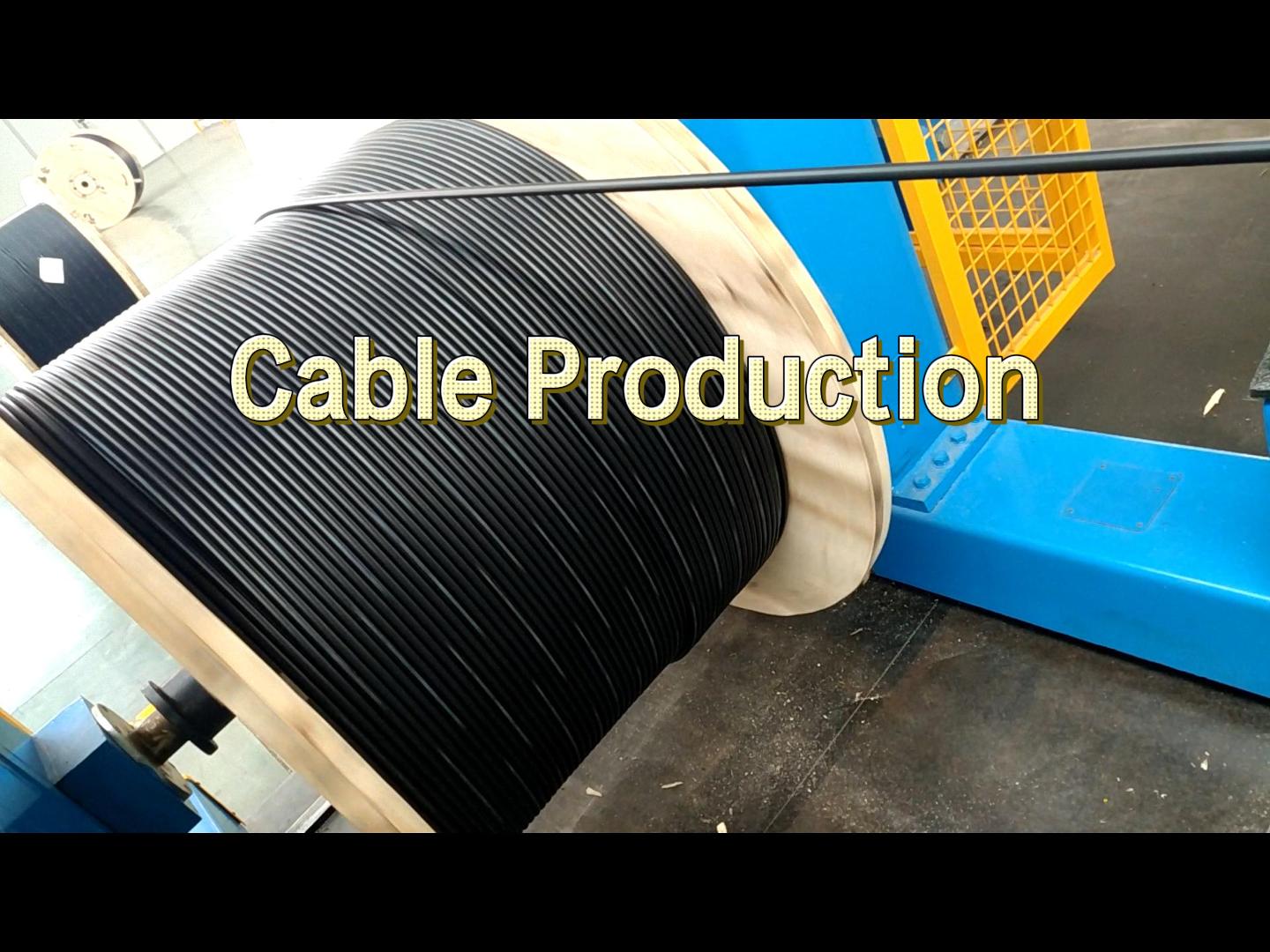 Producción de cables de fibra óptica